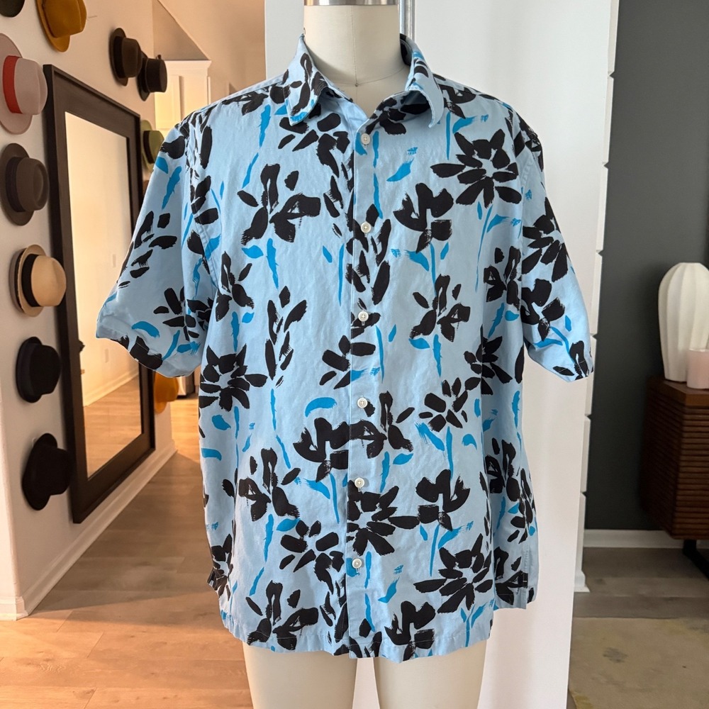 Ted Baker, Men's Blue and Black Short Sleeve  cot and Linen Shirt, Siz 7 (Large)